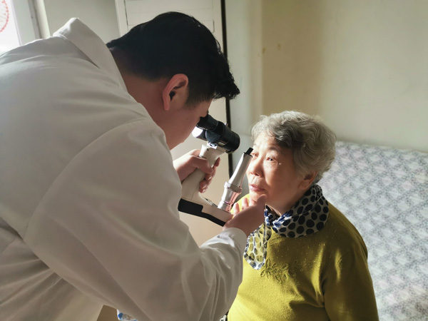 元宵慰問送祝福，濃濃關愛暖人心