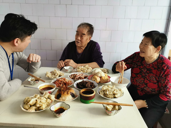 元宵慰問送祝福，濃濃關愛暖人心